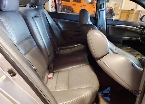 2004 Acura Tsx from USA, damaged, VIN JH4CL96934C025976